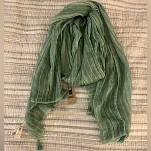 NWT Women’s FatFace Scarf
